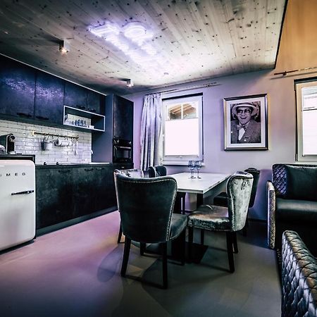 Boutique Apartments Old School Зёлль Экстерьер фото